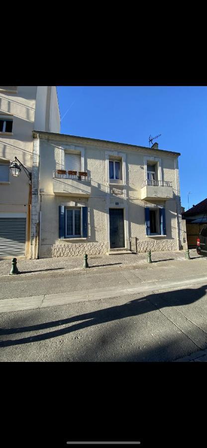 Villa Magali - Appartement Climatise T3 Duplex - Grau-Du-Roi - Hypercentre 20 M De La Plage Le Grau-du-Roi Zewnętrze zdjęcie