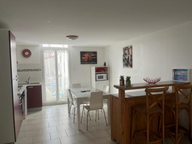 Villa Magali - Appartement Climatise T3 Duplex - Grau-Du-Roi - Hypercentre 20 M De La Plage Le Grau-du-Roi Zewnętrze zdjęcie